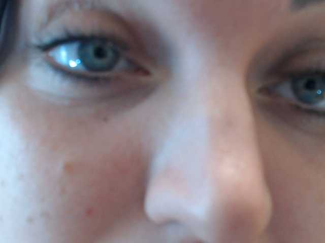 AngelinaCute's BongaCams show and profile