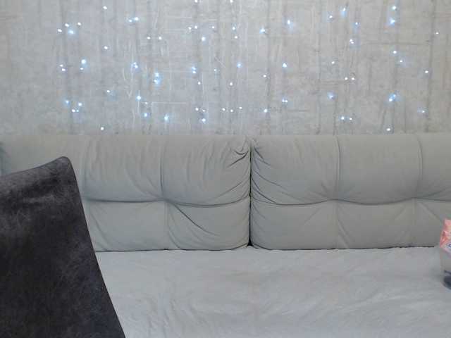 AngelinaCute's BongaCams show and profile