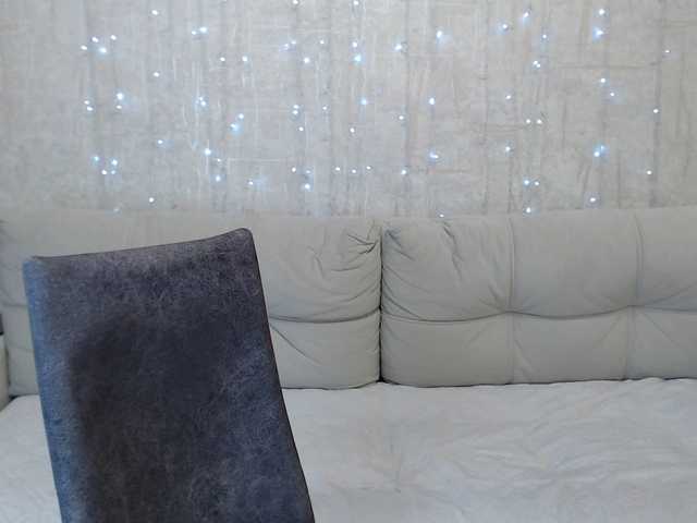 AngelinaCute's BongaCams show and profile