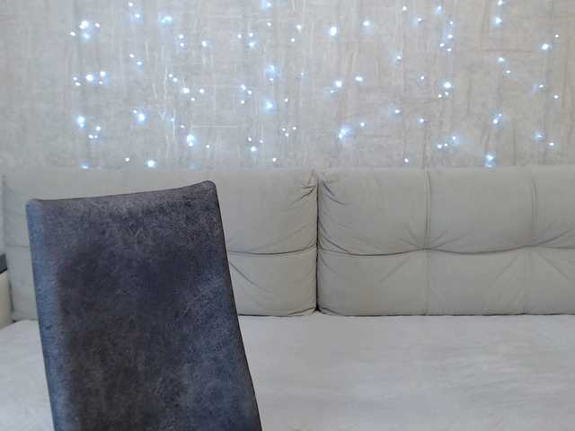 AngelinaCute's BongaCams show and profile