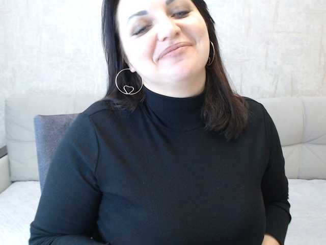 AngelinaCute's BongaCams show and profile