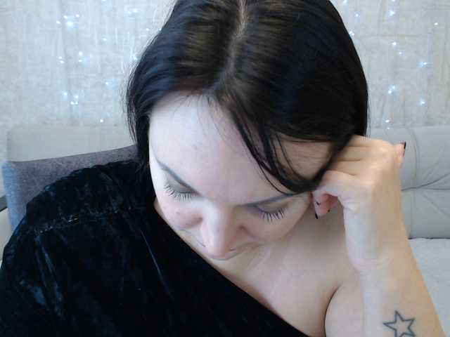 AngelinaCute's BongaCams show and profile