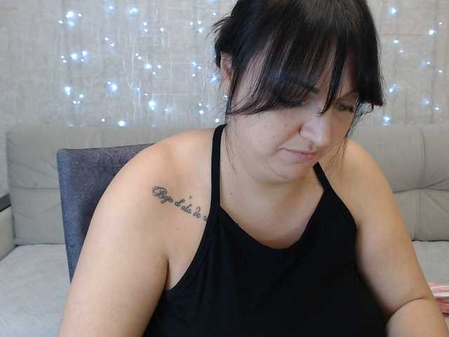 AngelinaCute's BongaCams show and profile