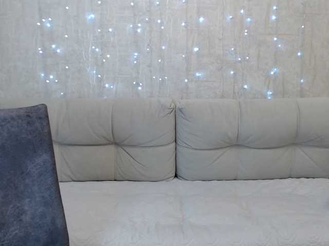 AngelinaCute's BongaCams show and profile