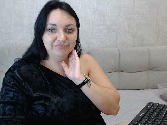 AngelinaCute's BongaCams show and profile