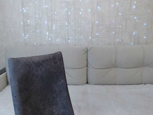 AngelinaCute — Salut tout le monde! Espion - 80tk, chat de groupe - 39tk, priv - 55tk, entirement priv - 77tk !  DM AVANT PRIV.....JETONS UNIQUEMENT 