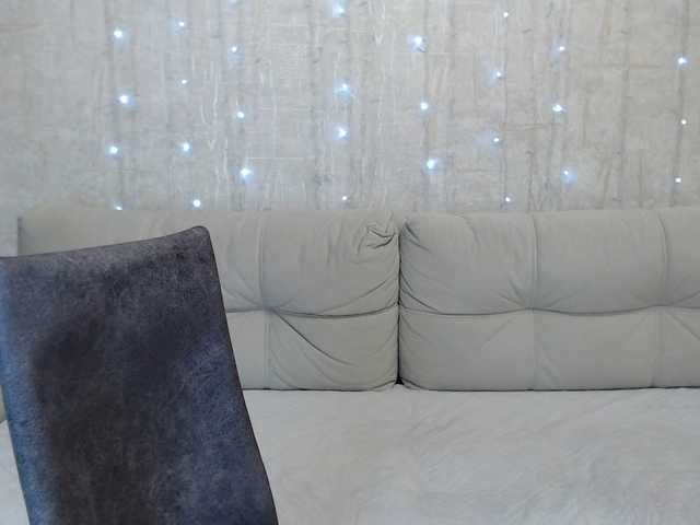 AngelinaCute's BongaCams show and profile