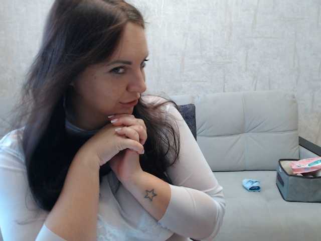 AngelinaCute
