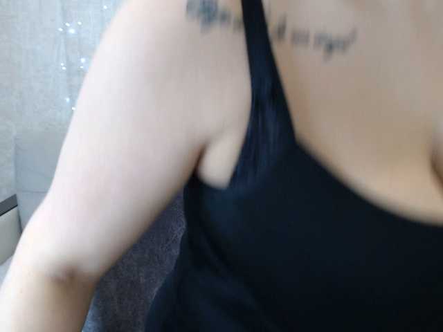 AngelinaCute's BongaCams show and profile