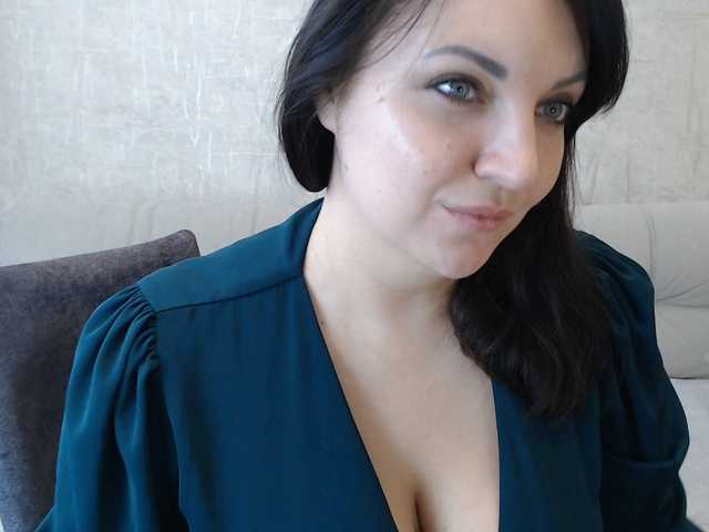 AngelinaCute's BongaCams show and profile