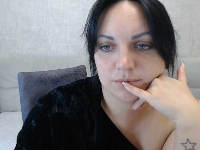 AngelinaCute's BongaCams show and profile