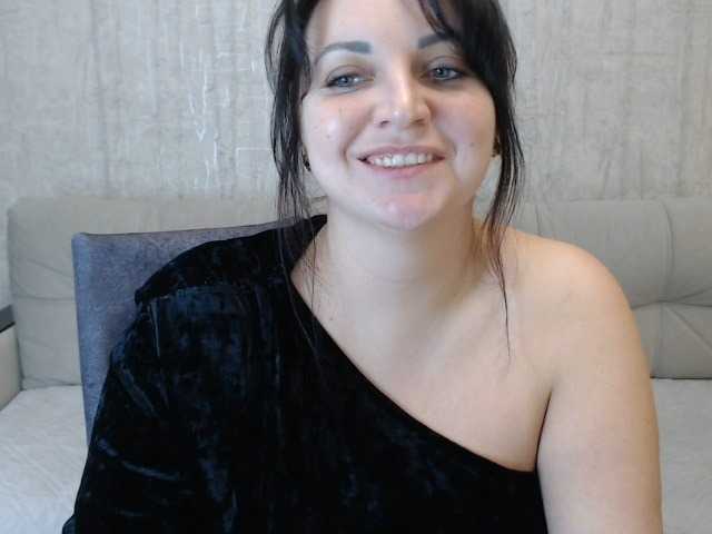 AngelinaCute's BongaCams show and profile