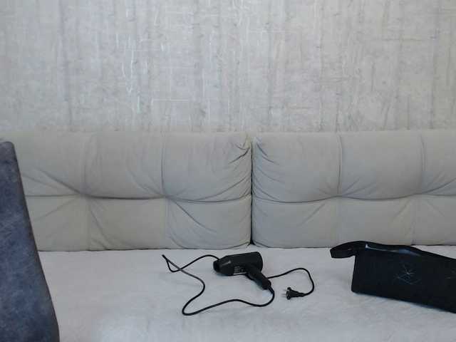 AngelinaCute's BongaCams show and profile