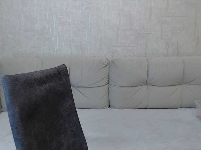 AngelinaCute's BongaCams show and profile