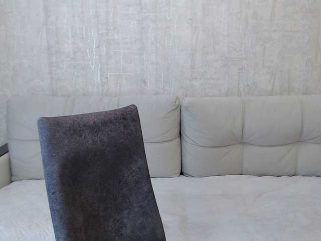 AngelinaCute's BongaCams show and profile