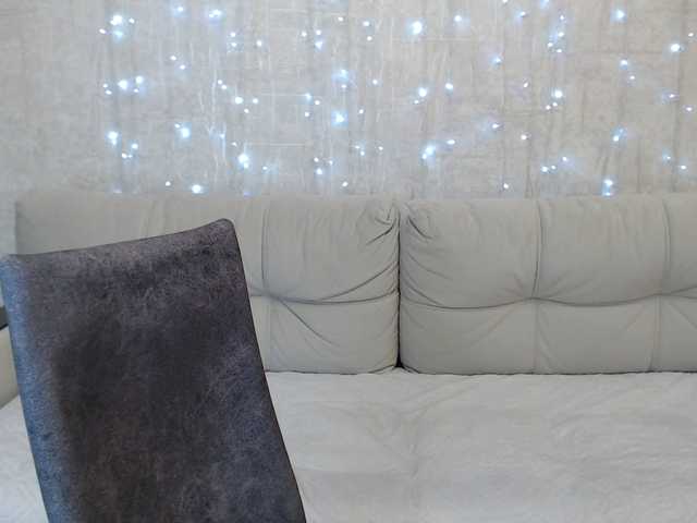 AngelinaCute's BongaCams show and profile