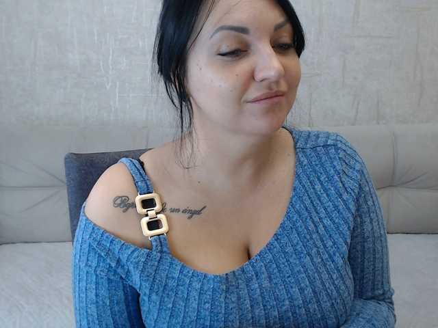 AngelinaCute's BongaCams show and profile