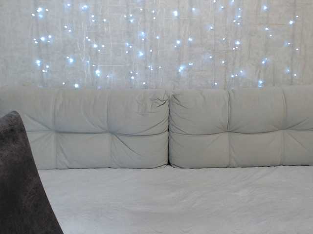 AngelinaCute's BongaCams show and profile