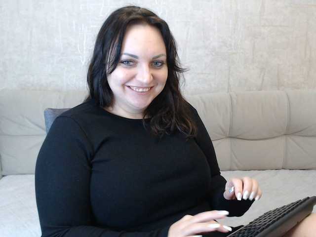 AngelinaCute's BongaCams show and profile