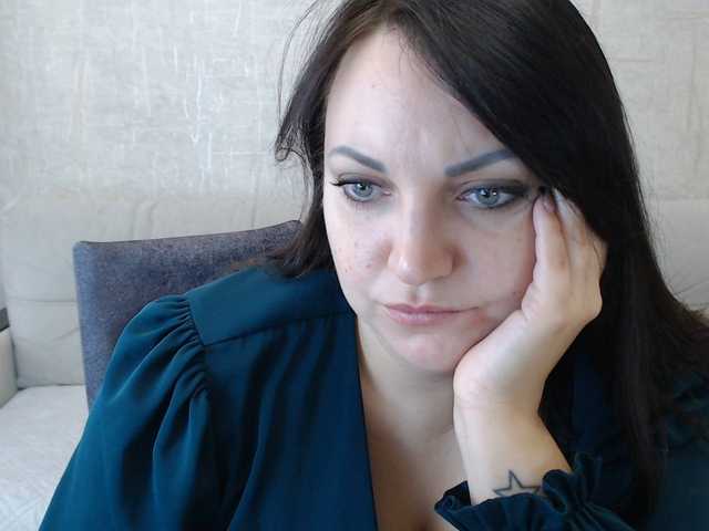 AngelinaCute's BongaCams show and profile