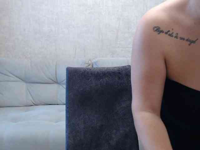 AngelinaCute Live Webcam on BongaCams