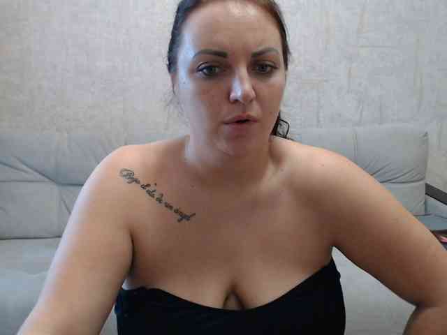 JenniferTheChic webcam