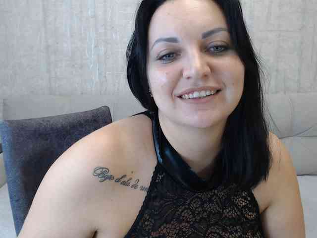 JenniferTheChic webcam