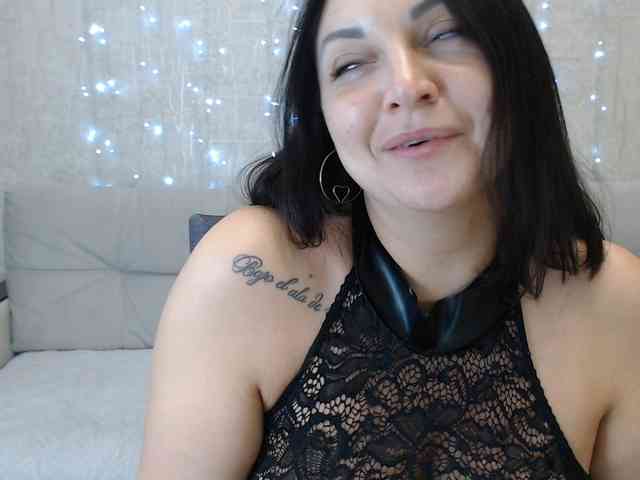 JenniferTheChic webcam