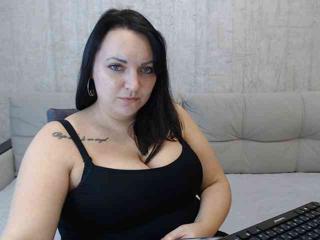 JenniferTheChic webcam