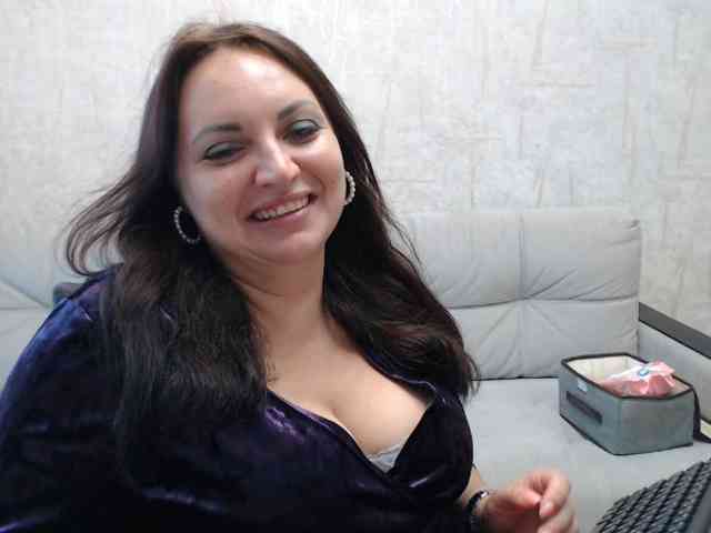 JenniferTheChic webcam