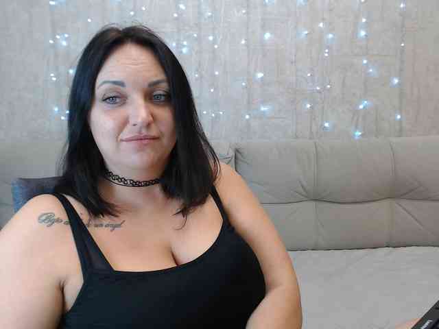 JenniferTheChic webcam