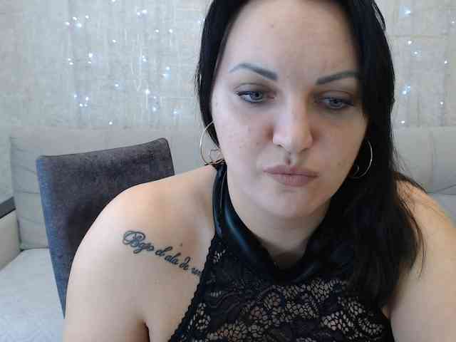 JenniferTheChic webcam