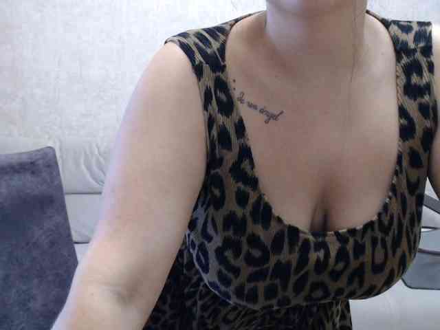 JenniferTheChic webcam