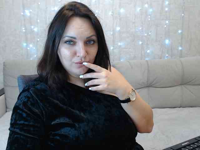 JenniferTheChic webcam