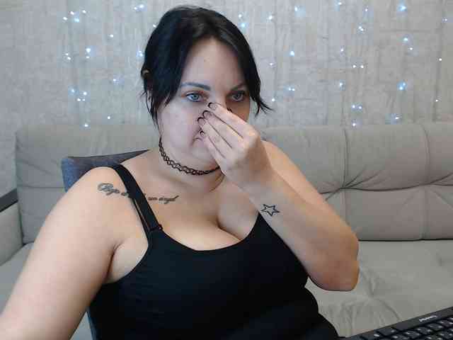 JenniferTheChic webcam