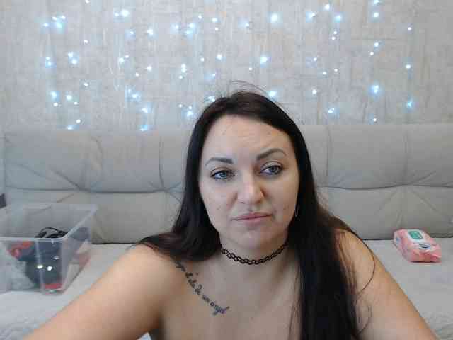 AngelinaCute