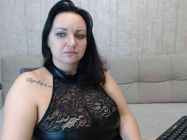 JenniferTheChic webcam