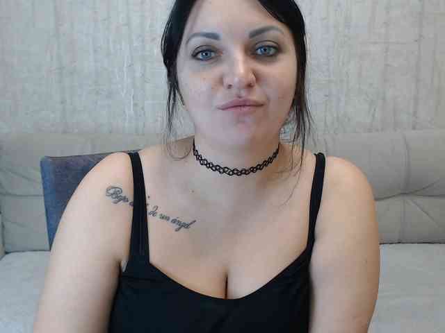 JenniferTheChic webcam