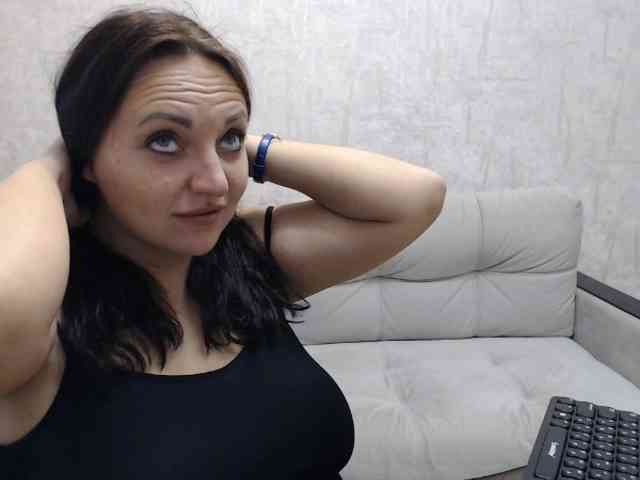 JenniferTheChic webcam