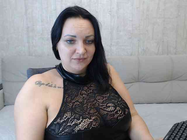 JenniferTheChic webcam