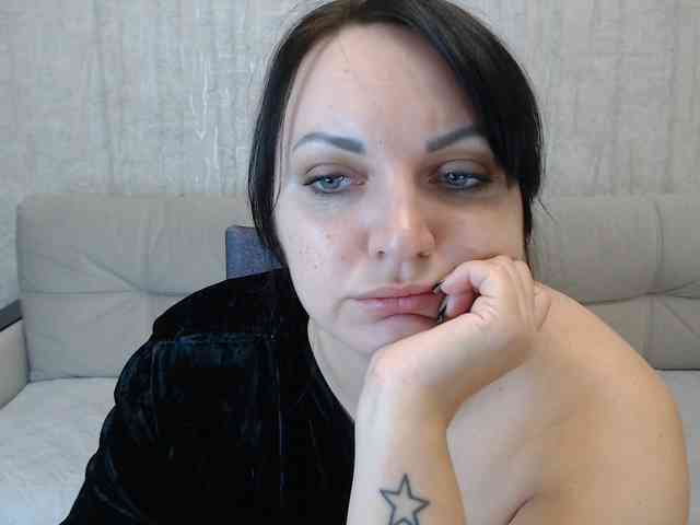 JenniferTheChic webcam