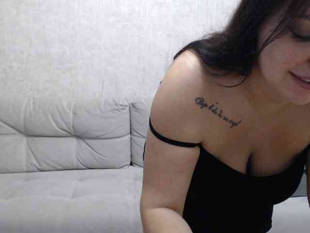JenniferTheChic webcam