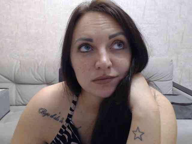 JenniferTheChic webcam