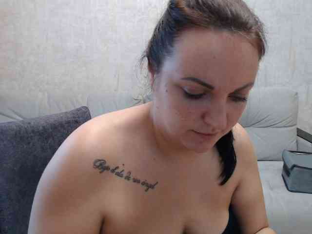 JenniferTheChic webcam