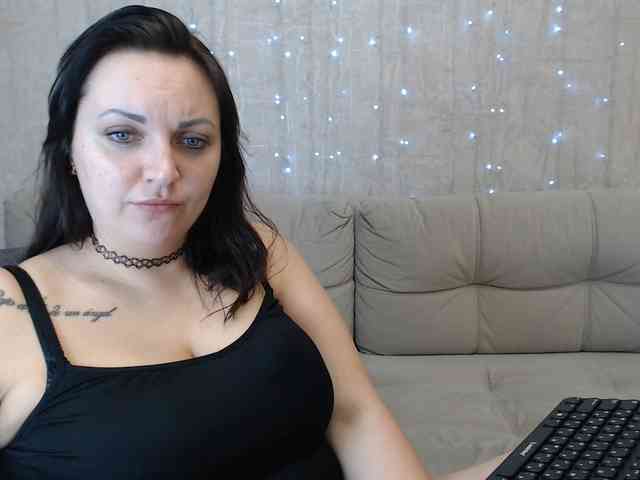 JenniferTheChic webcam