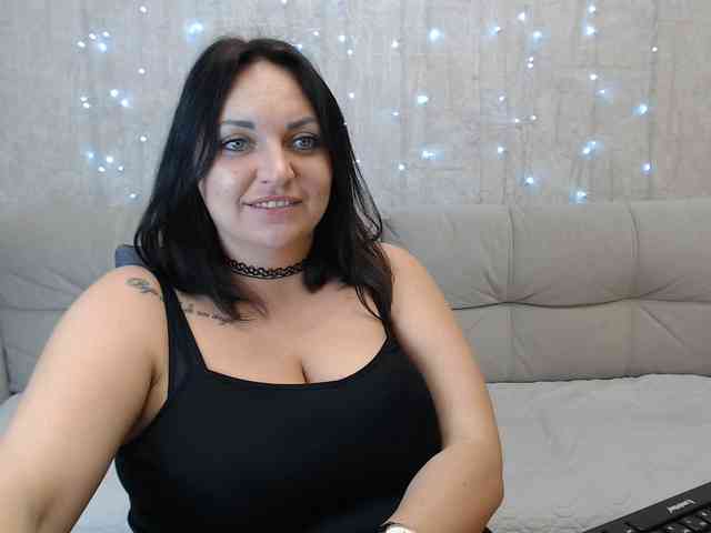 JenniferTheChic webcam