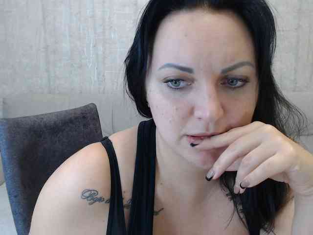 JenniferTheChic webcam