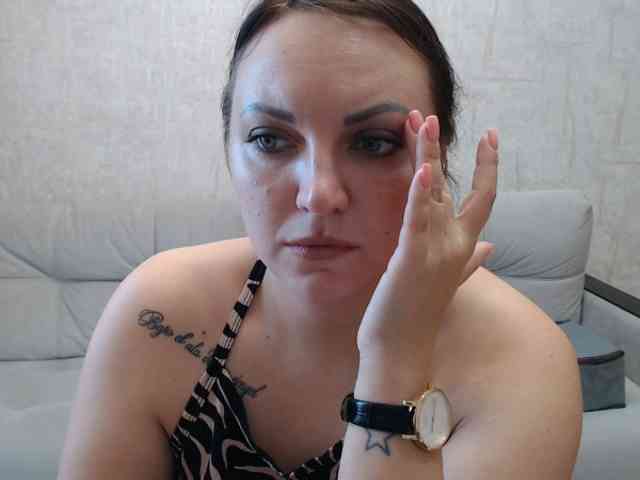 JenniferTheChic webcam