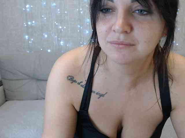 JenniferTheChic webcam