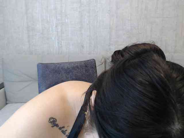 JenniferTheChic webcam